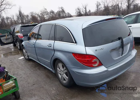 2006 Mercedes-Benz R 500 4Matic z USA, uszkodzony, nr VIN 4JGCB75E76A016294